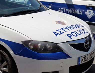 Άγρια δολοφονία με μαχαίρι και τσεκούρι σε διαμέρισμα στην Κύπρο